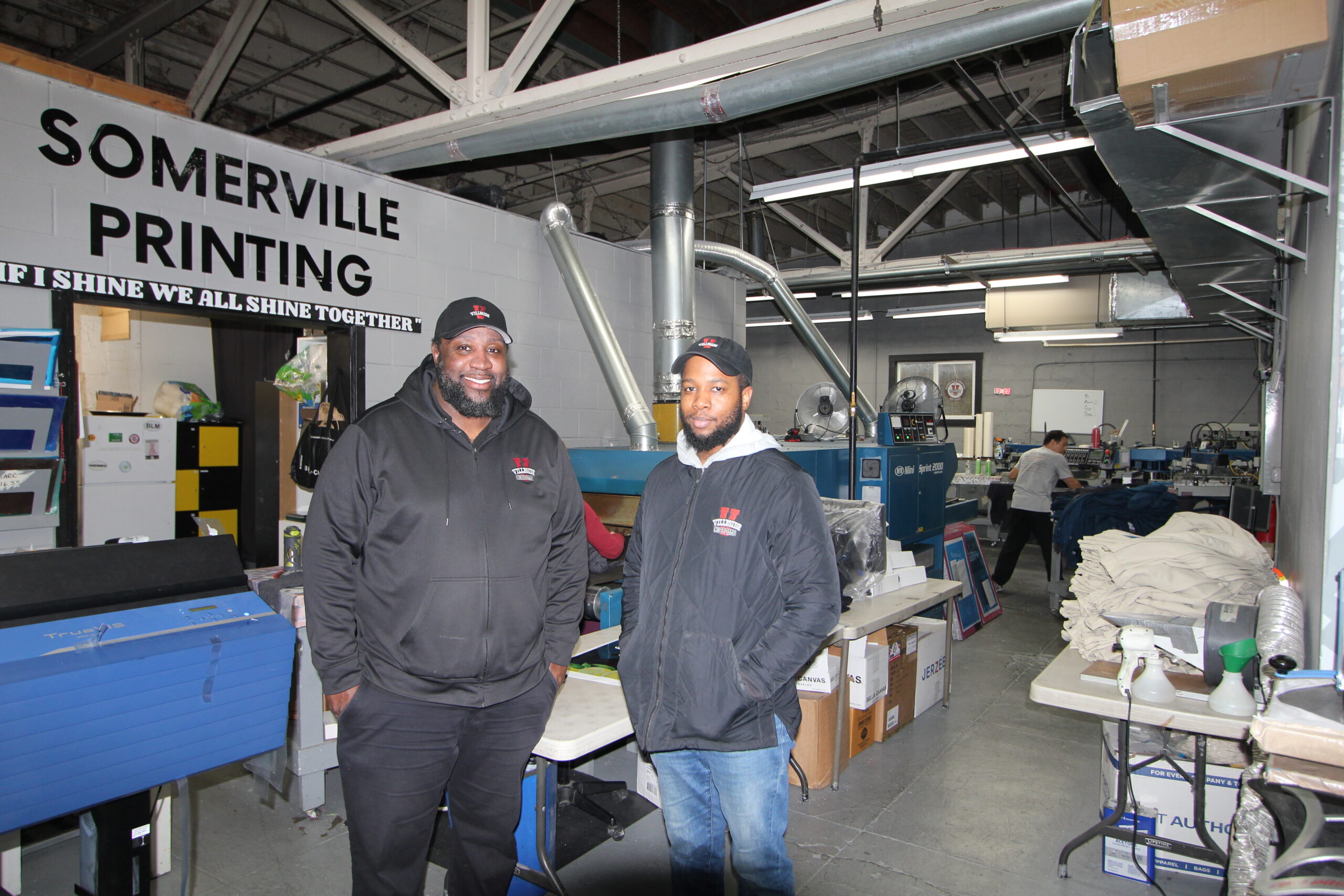 VilleSide custom apparel decoration screen-printing, embroidery