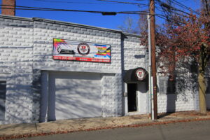 VilleSide custom T-shirt screen printing, embroidery