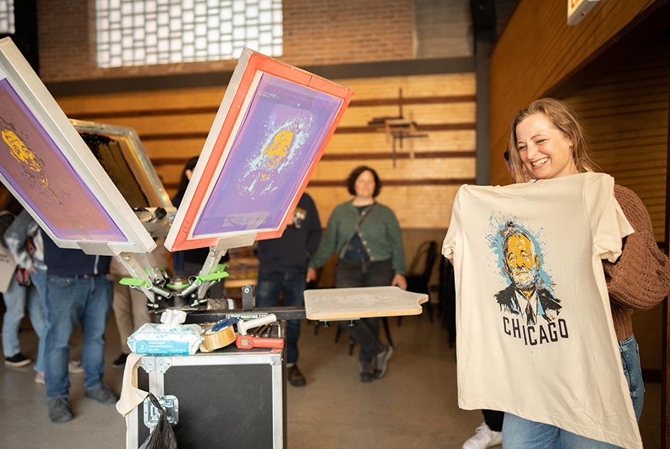 Live custom T-shirt screen printing event